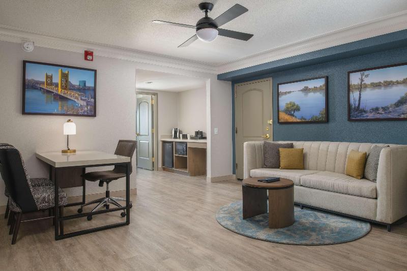 غرفة قياسية سرير كينج, Hampton Inn Rock Hill