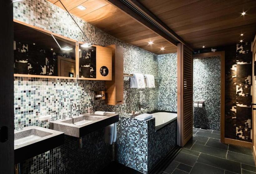 اتاق لوکس با چشمانداز شهر, Hôtel Le Blizzard