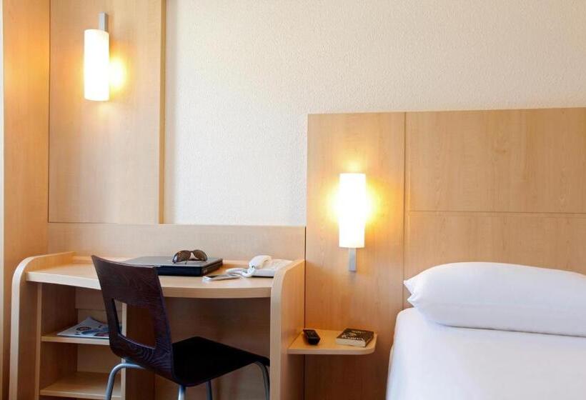 스탠다드 룸, Ibis Nice Centre Gare