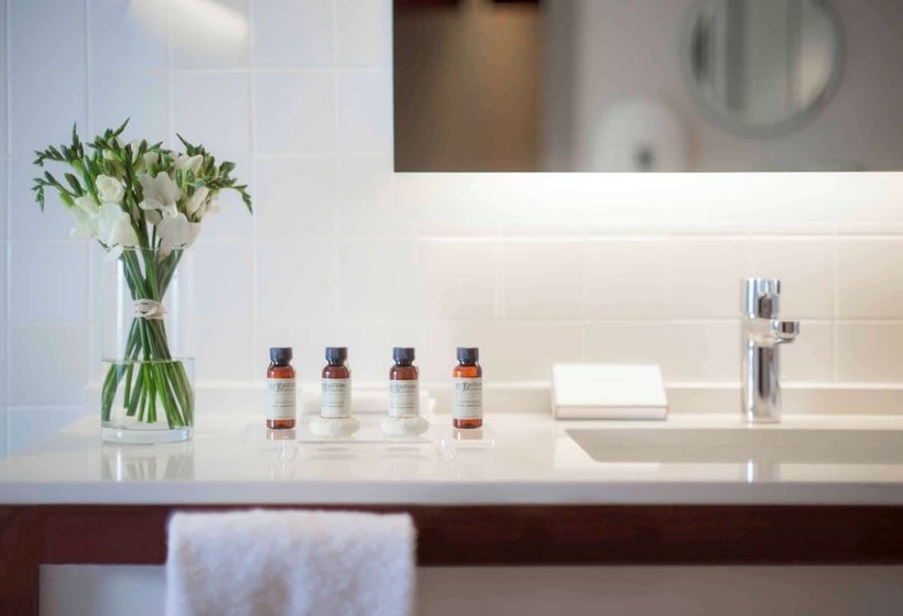 带露台的高档房间, Pullman Cannes Mandelieu Royal Casino