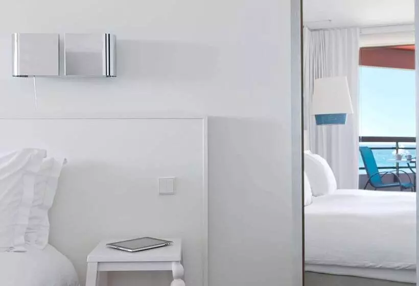 اتاق لوکس با چشم‌انداز دریا, Pullman Cannes Mandelieu Royal Casino