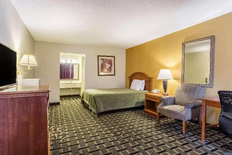 اتاق استاندارد, Super 8 By Wyndham Florence