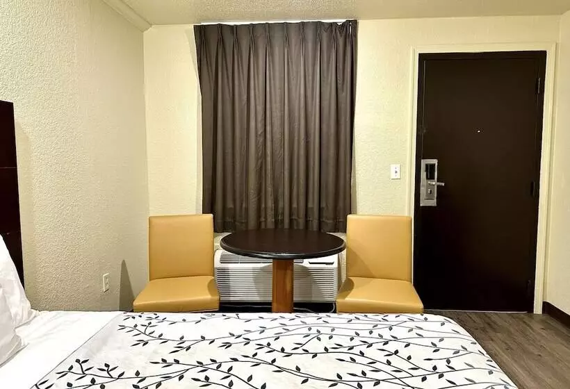 ２ダブルベッドのスタンダードルーム, Travelers Inn Elizabeth City