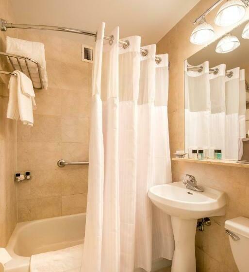 带大床的标准工作室, Beacon