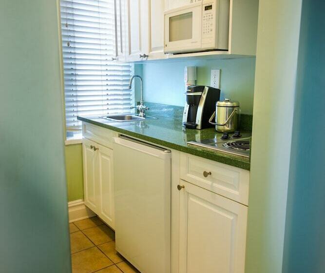 管理人员工作室, Beacon