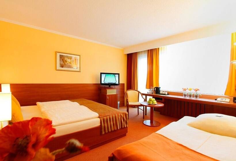 اتاق استاندارد چهار تخته, Centro Hotel Norderstedter Hof By Ina