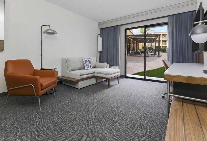 اتاق استاندارد با تخت بزرگ, Courtyard Tucson Airport