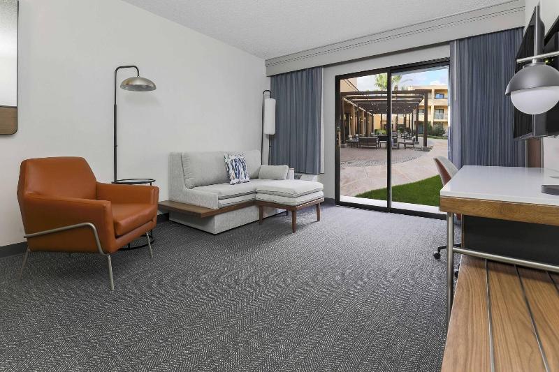 اتاق استاندارد با تخت بزرگ, Courtyard Tucson Airport