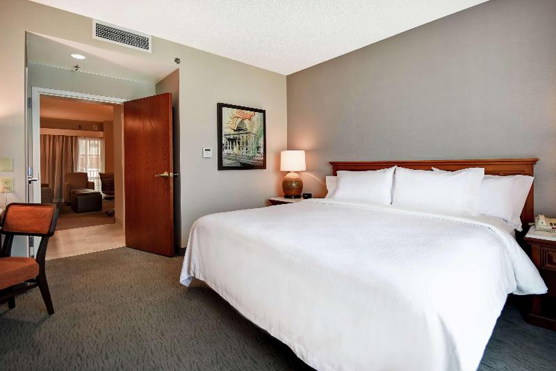 Люкс Премиум, Embassy Suites Little Rock