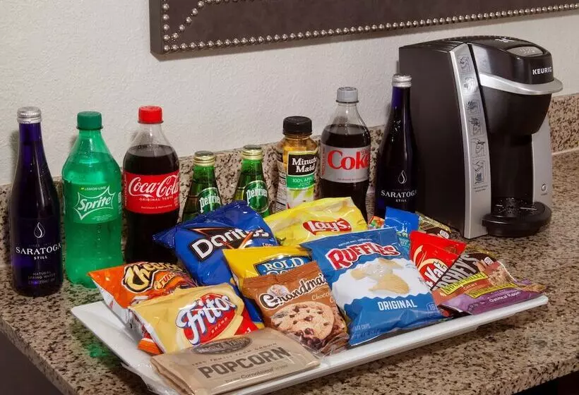 سوئیت پریمیوم 2 خوابه, Embassy Suites By Hilton Philadelphia Airport