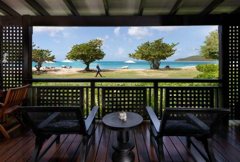 سوییت, Hermitage Bay All Inclusive