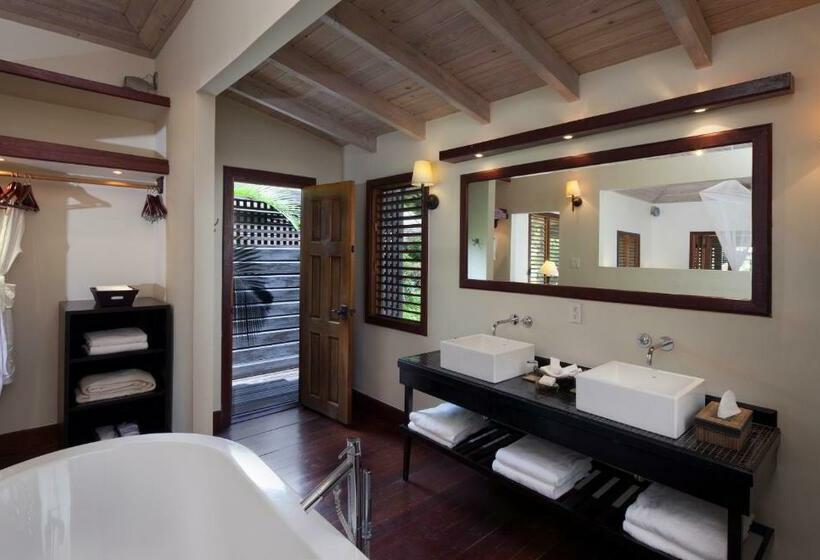 سوییت, Hermitage Bay All Inclusive