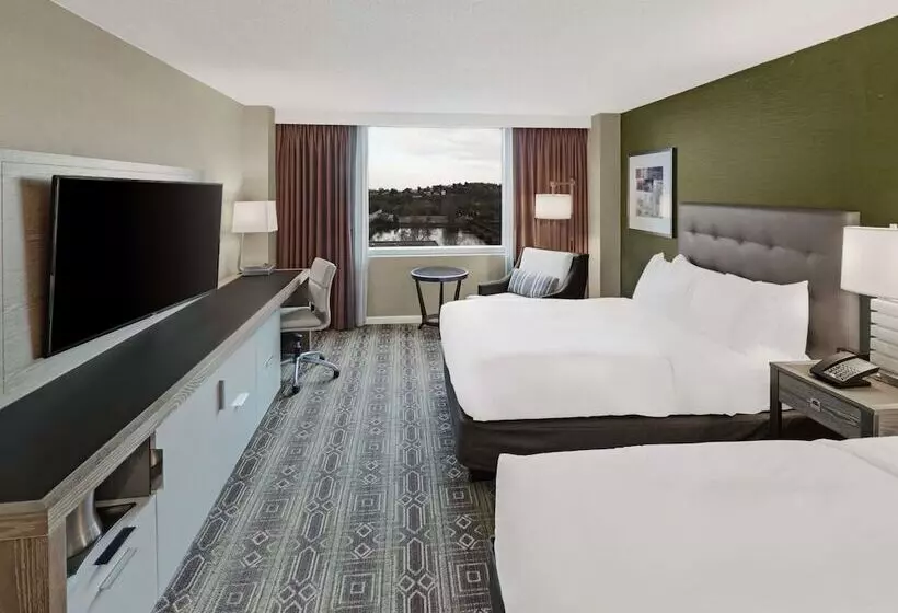 اتاق استاندارد با 2 تخت دوبل, Hilton Harrisburg