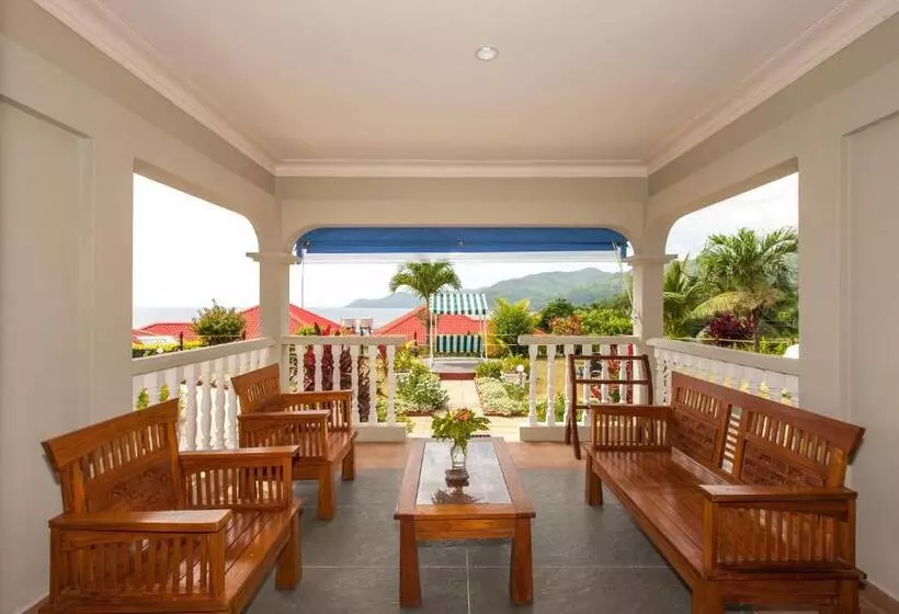اتاق لوکس با چشم‌انداز دریا, Le Relax Hotel And Restaurant