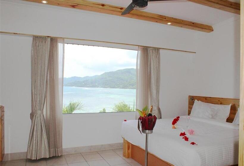 اتاق استاندارد با چشم‌انداز دریا, Le Relax Hotel And Restaurant