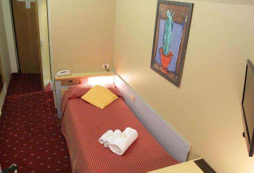 标准单人间, Lugano