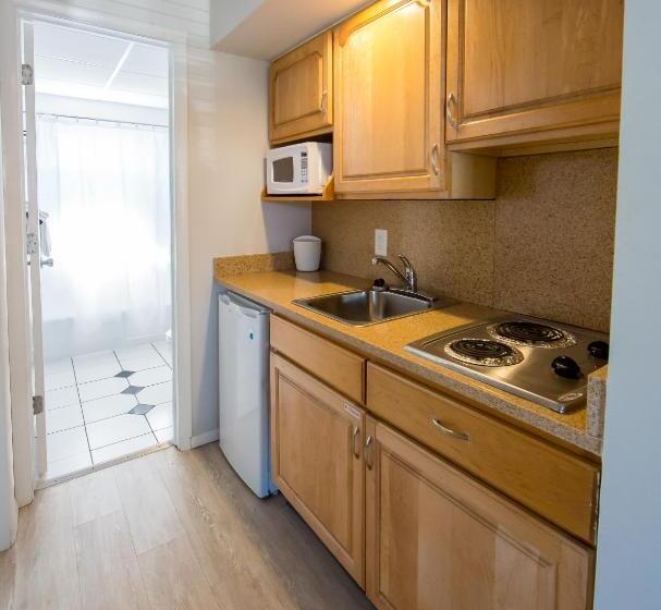 Люкс, The Southwinds