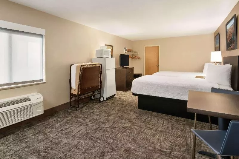 سوییت لوکس, Travelodge By Wyndham Lake Havasu