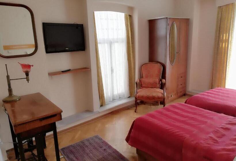 اتاق اکونومی, Turkoman