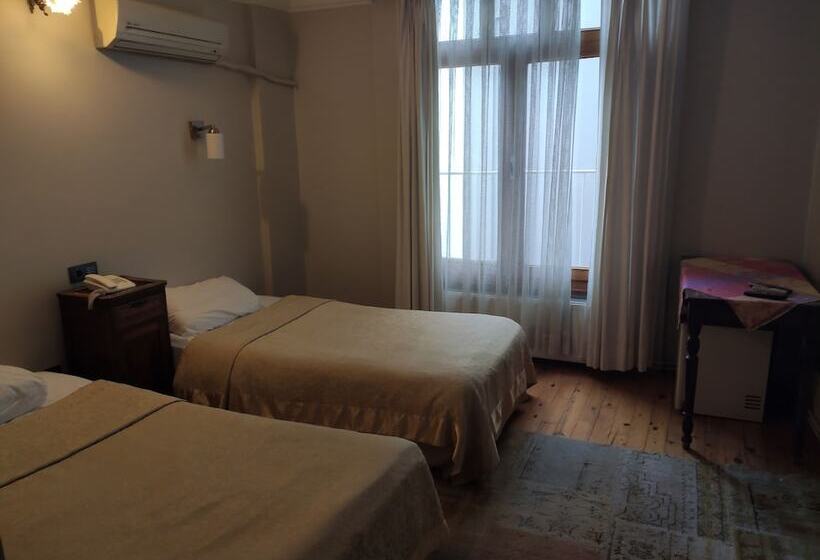 اتاق استاندارد سه نفره, Turkoman