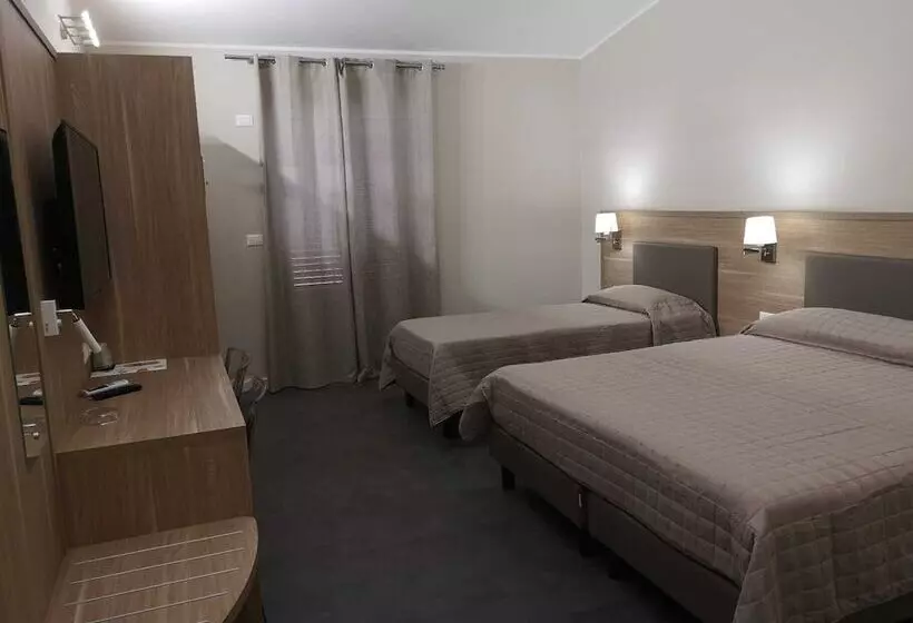 Standard Kolmen Hengen Huone, Il Gabbiano