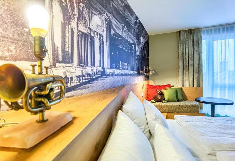 Номер Стандарт, Mightytwice Hotel Dresden