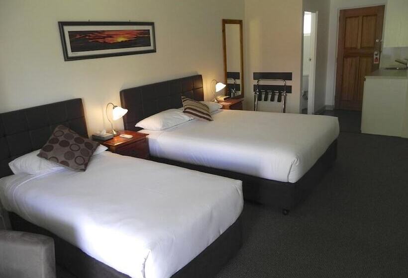 سوییت لوکس, Moore Park Inn