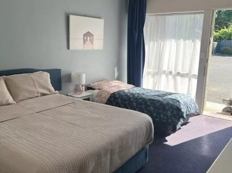 اتاق استاندارد, Riverbank Park Motel