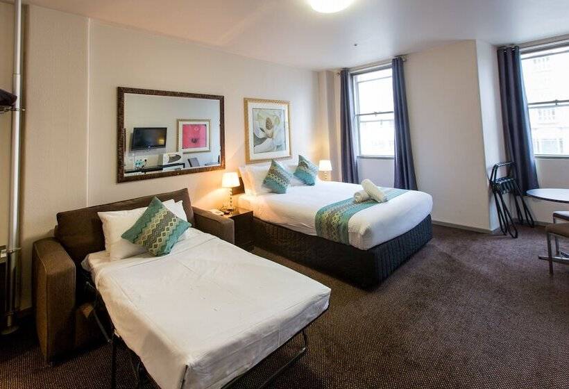 Номер Стандартный Кровать Куин, City Square Motel
