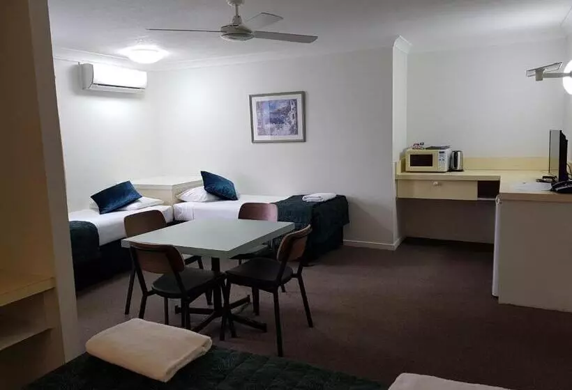 اتاق خانوادگی, Southport Motel & Apartments