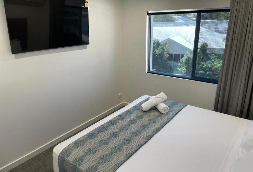 Апартаменты 3 Спальни, Southport Motel & Apartments