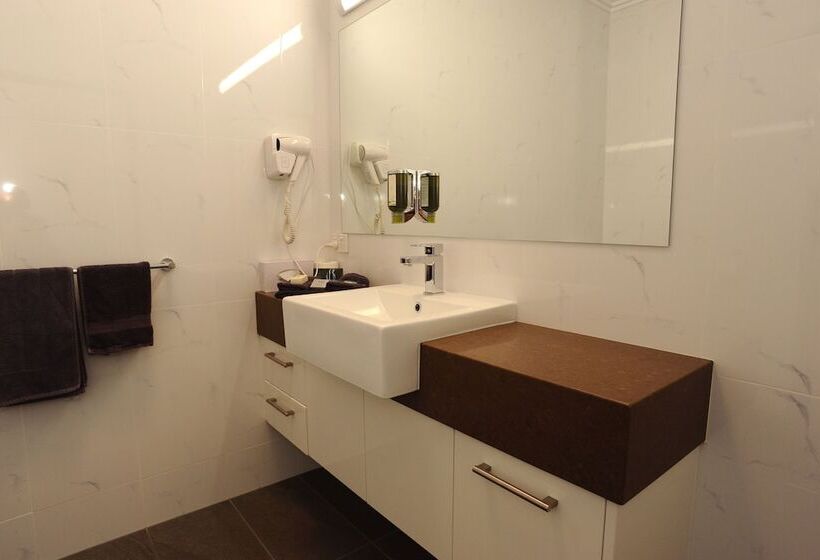 패밀리 룸, Horsham Mid City Court Motel