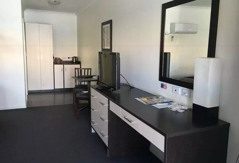 ファミリールーム, Horsham Mid City Court Motel