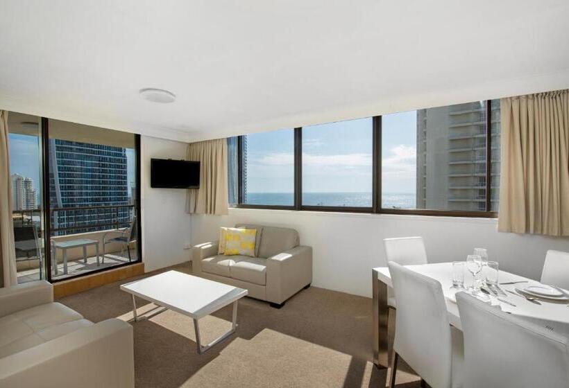 شقة غرفة واحدة, Breakfree Cosmopolitan