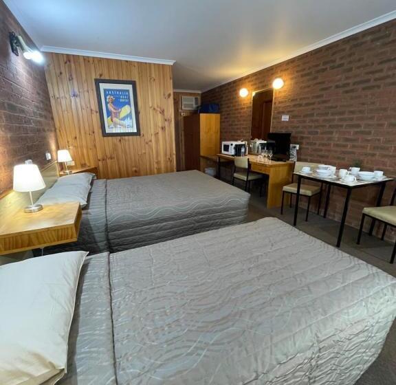 스탠다드 룸, Country Roads Motor Inn
