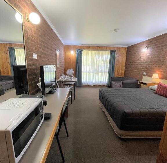 디럭스 룸, Country Roads Motor Inn