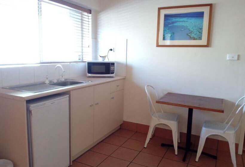 חדר סטודיו סטנדרד, Lake Central Cairns