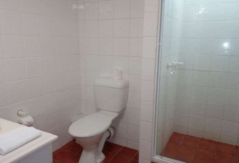 דירת חדר, Lake Central Cairns