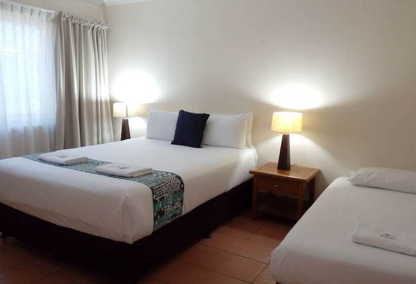 דירת חדר, Lake Central Cairns