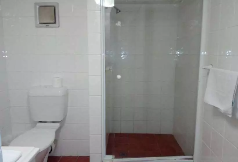 דירה משפחתית 2 חדרי שינה, Lake Central Cairns