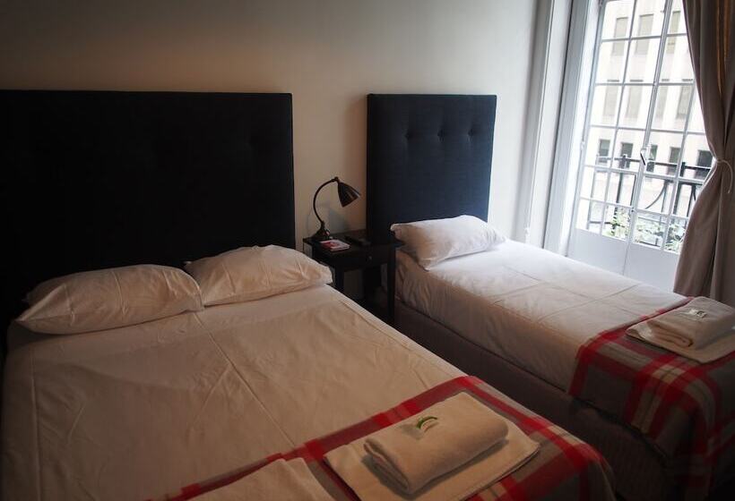 اتاق استاندارد سه تخته با سرویس بهداشتی مشترک, Grand Hotel Sydney