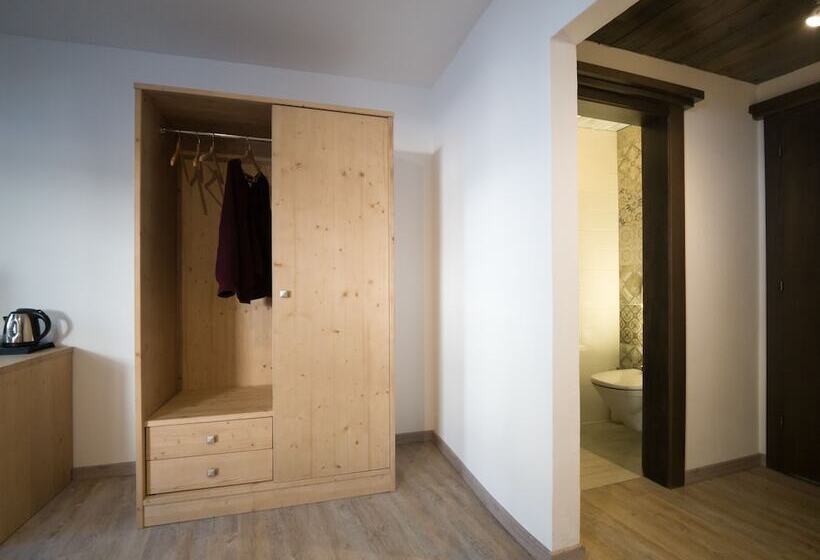 Люкс Семейный 2 Спальни, Family Hotel Schloss Rosenegg