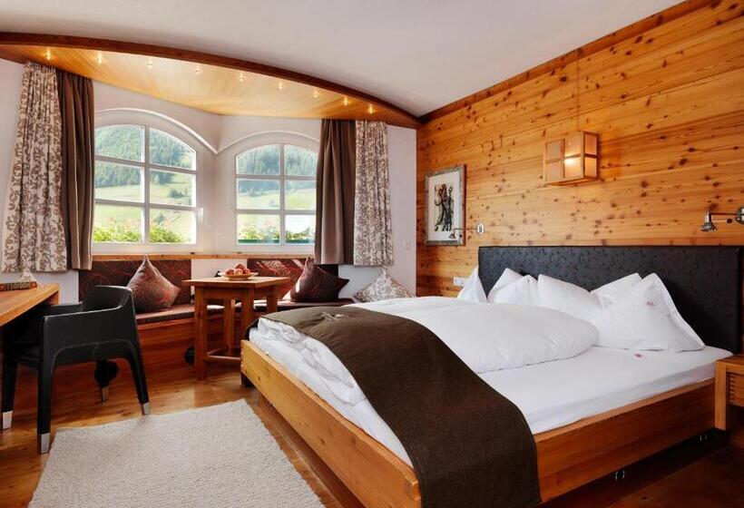 Номер Стандарт, Goldener Adler   Im Sommer Silvretta Card Premium Inkludiert