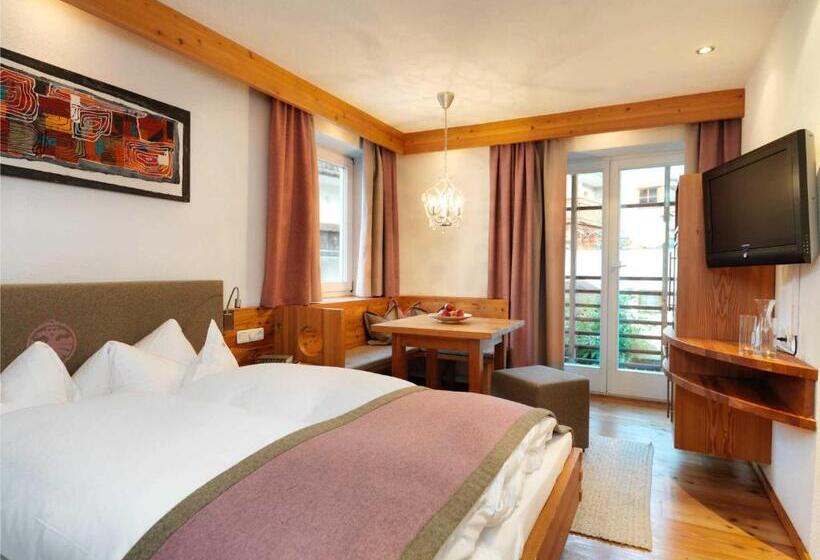 Номер Комфорт, Goldener Adler Im Sommer Silvretta Card Premium Inkludiert