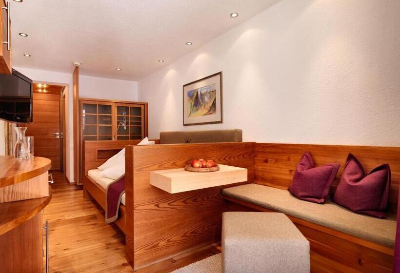 Номер Deluxe Одноместный, Goldener Adler Im Sommer Silvretta Card Premium Inkludiert