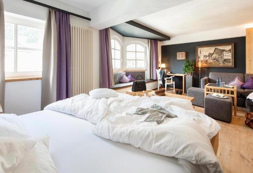 Номер Deluxe, Goldener Adler   Im Sommer Silvretta Card Premium Inkludiert