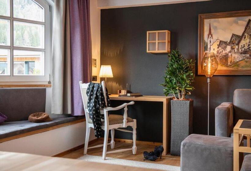 Номер Deluxe, Goldener Adler Im Sommer Silvretta Card Premium Inkludiert