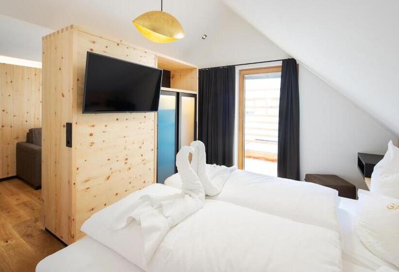 Номер Deluxe, Goldener Adler Im Sommer Silvretta Card Premium Inkludiert