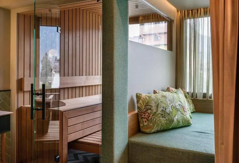 Suite, Post Am See