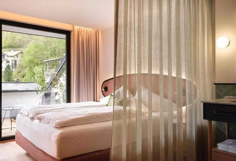 Suite Familiar, Post Am See